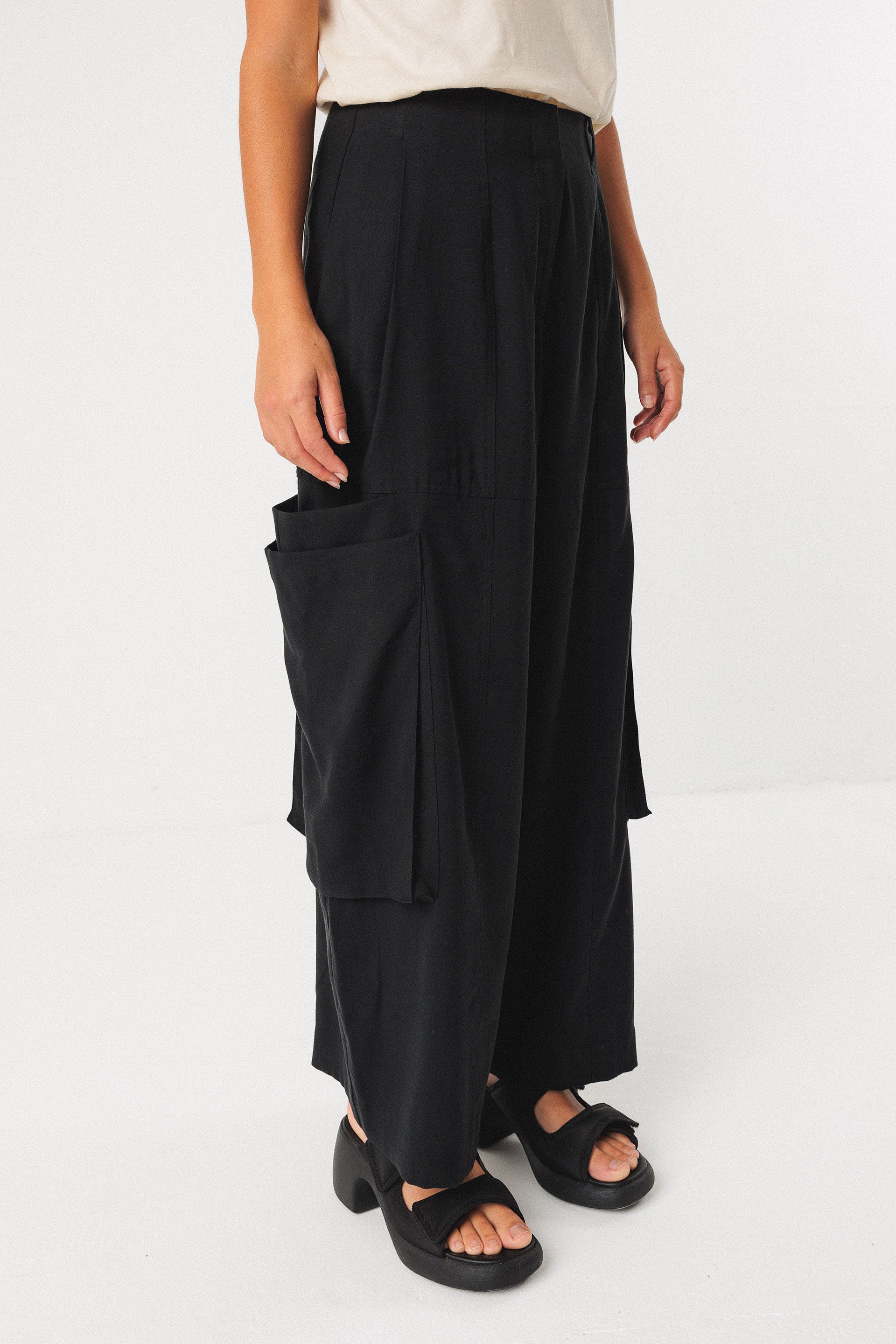 PANTALÓN AINES