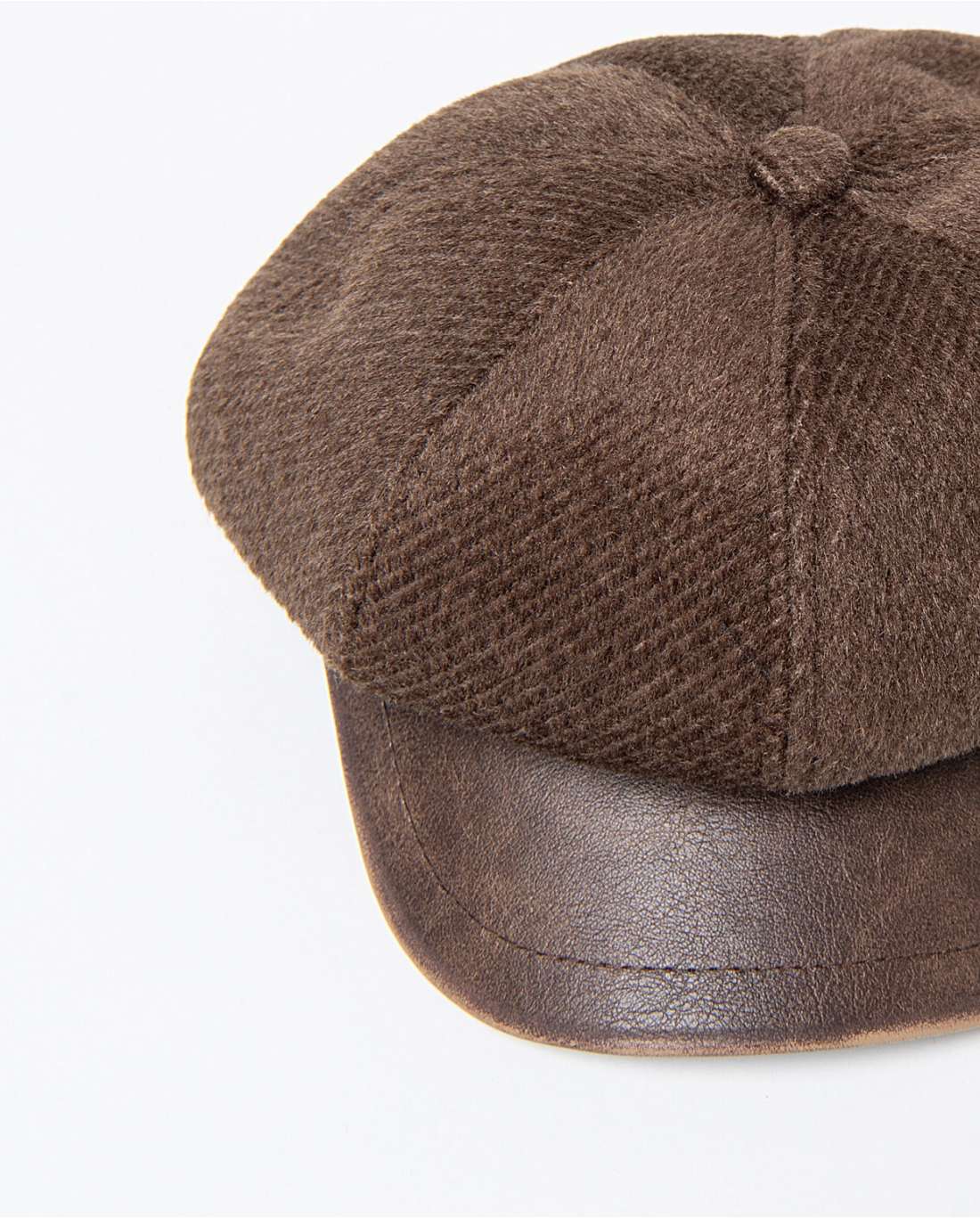Gorra tipo newsboy con visera rígida Chocolate  35GOPA531