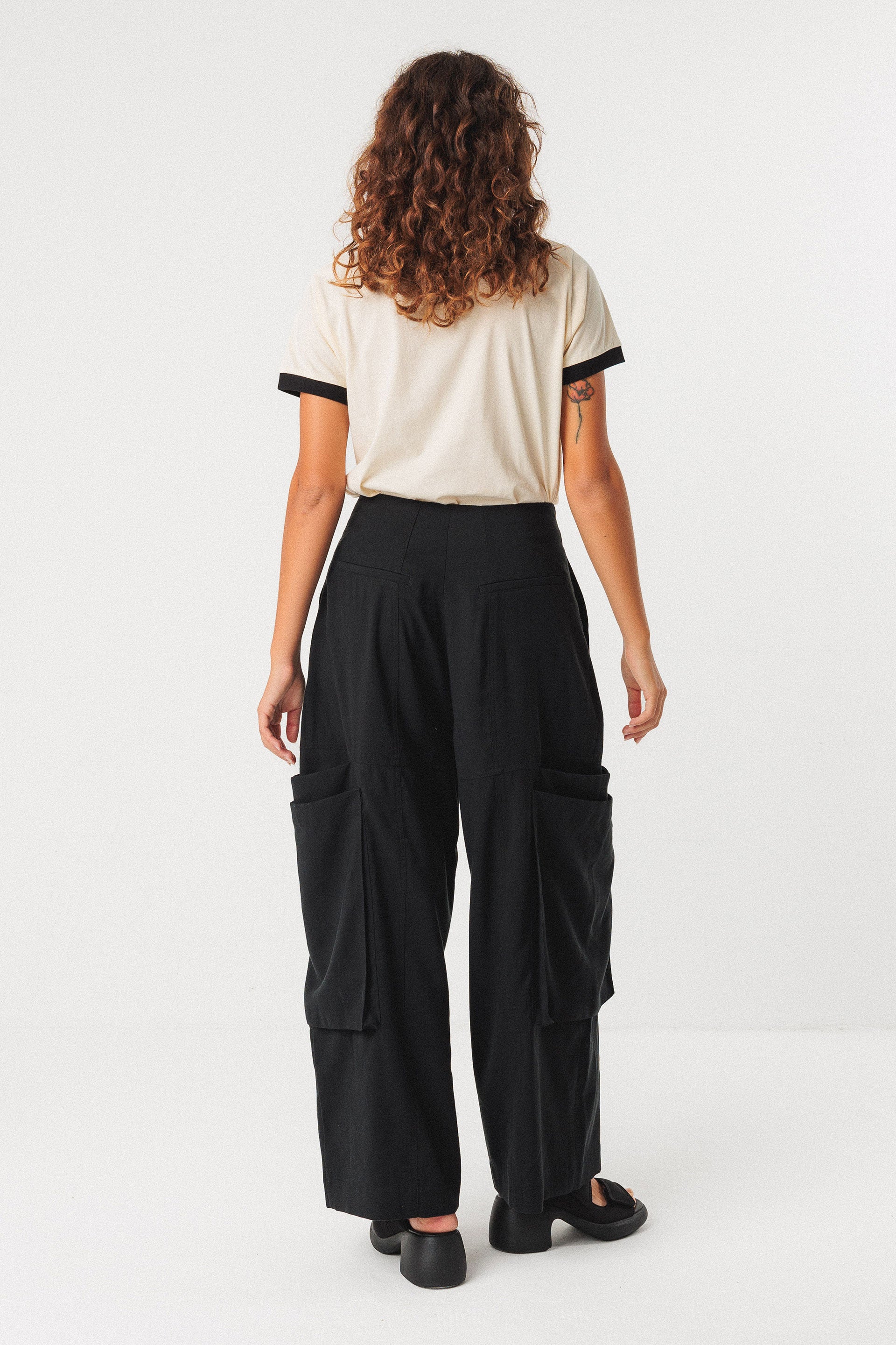 PANTALÓN AINES