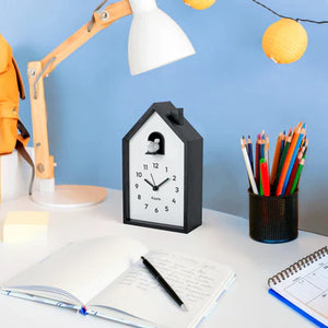 Reloj despertador cuco casita blanco y negro