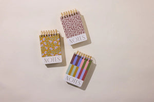 Bloc de notas grueso: diseño floral burdeos