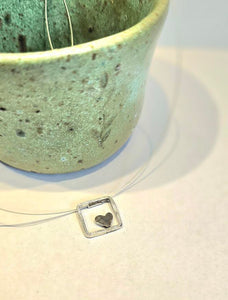 Colgante corazon al cuadrado